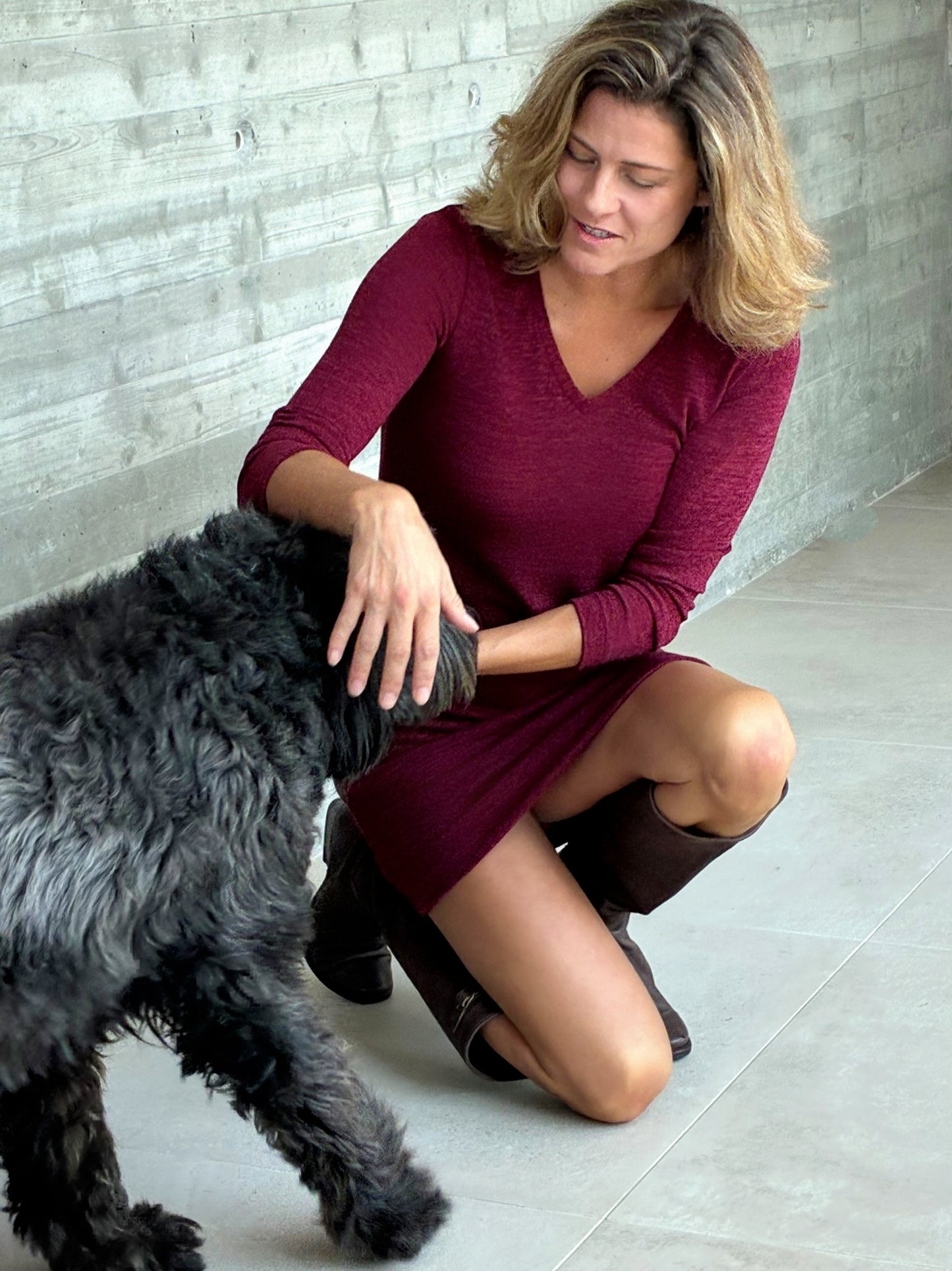VESTIDO PUNTO CORTO REVERSIBLE GRANATE