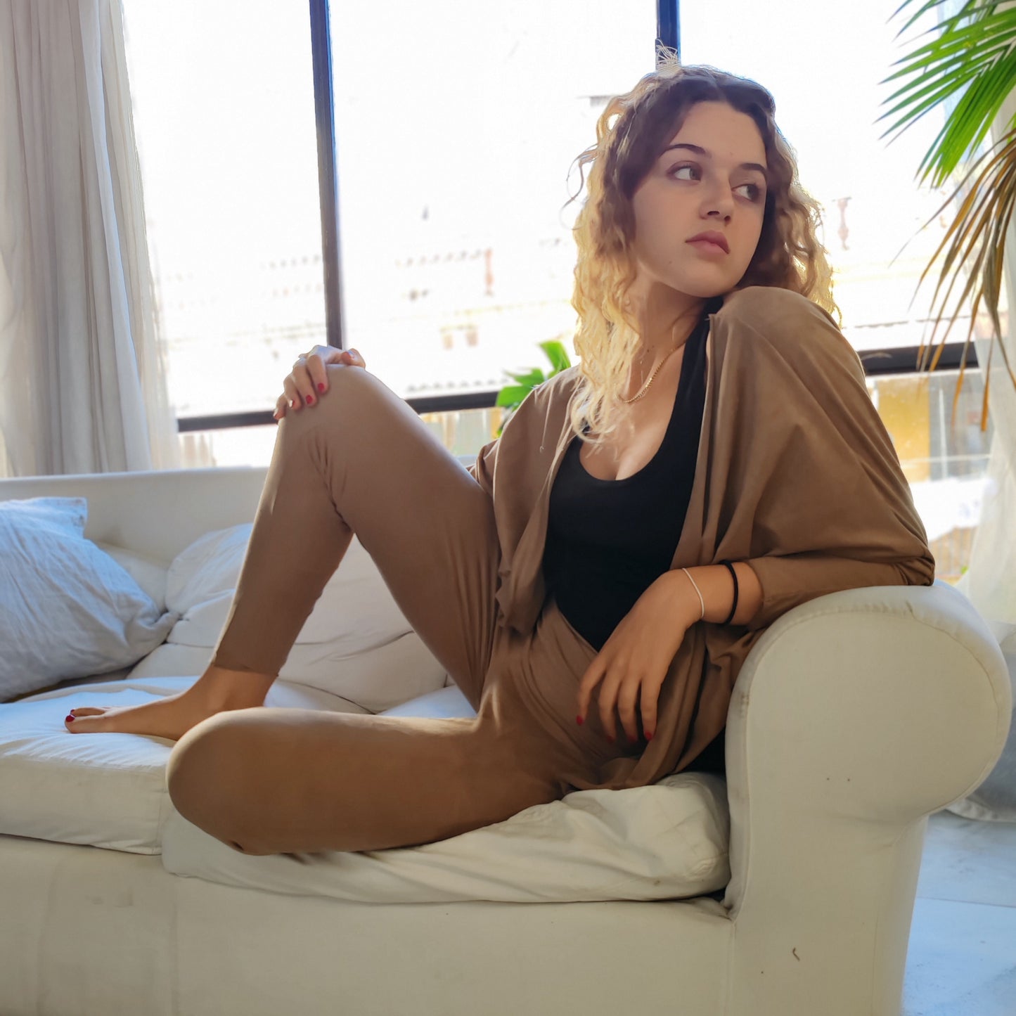 LEGGINGS DE ANTE VEGANO color camel