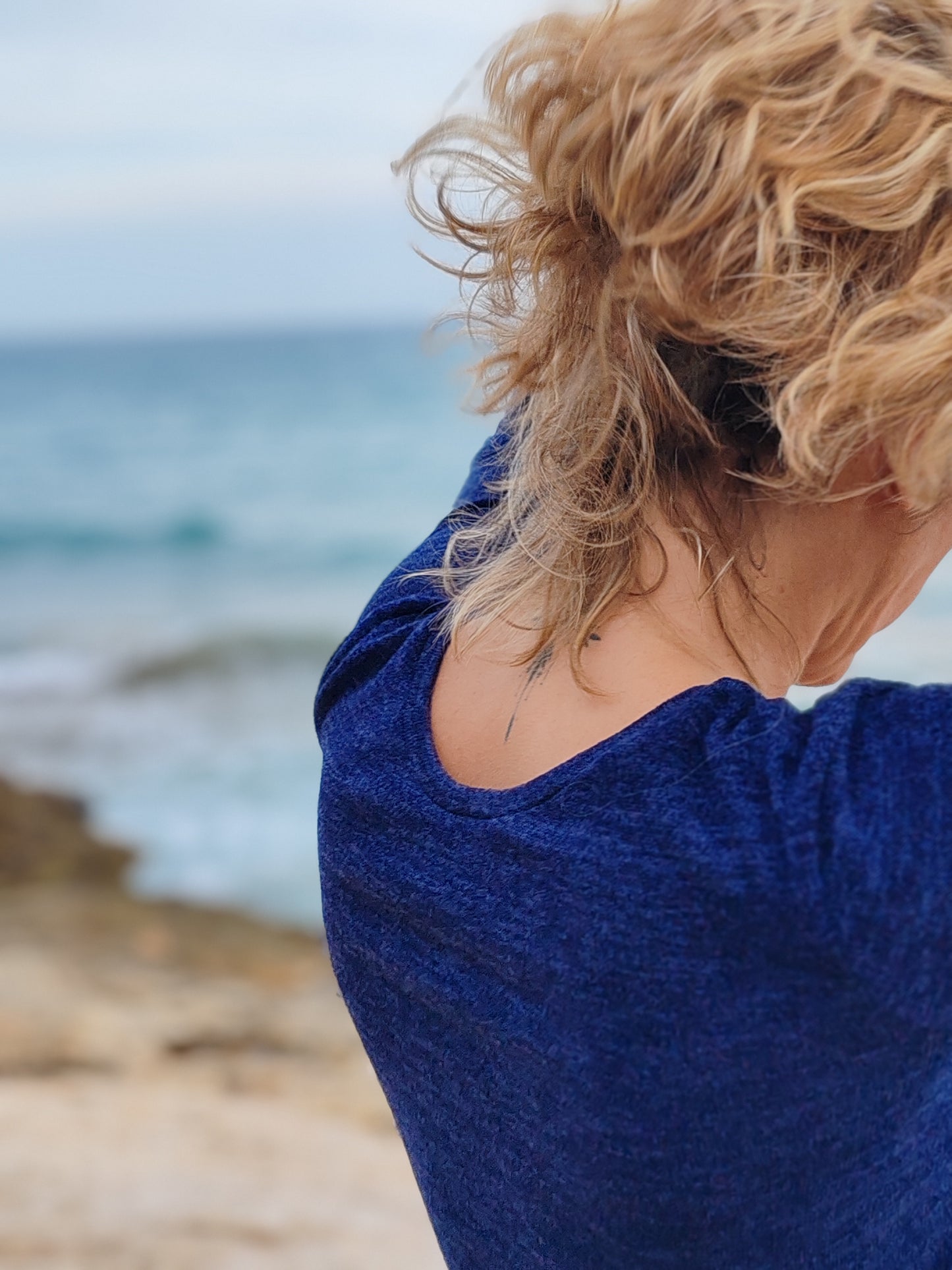 VESTIDO PUNTO CORTO REVERSIBLE AZUL