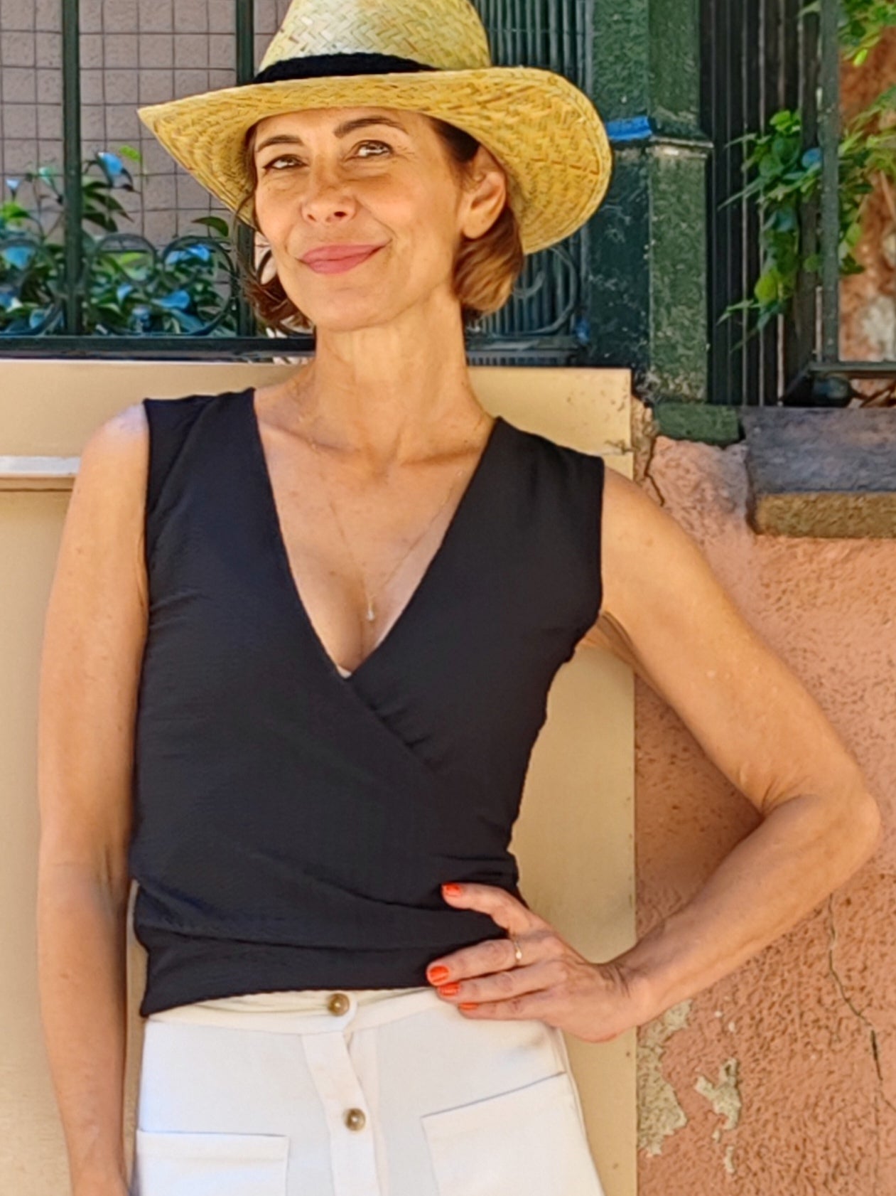 TOP cruzado de crochet negro