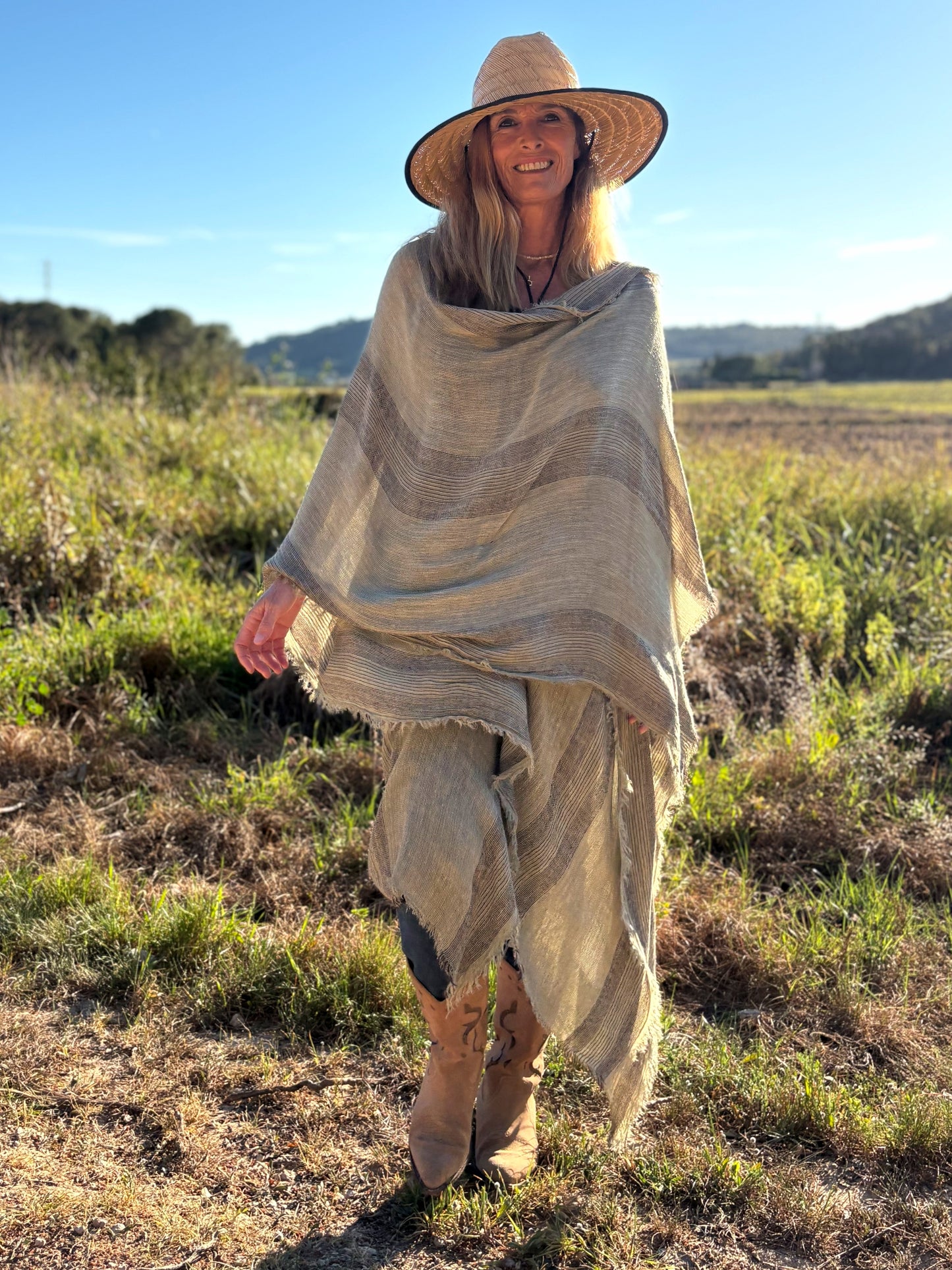 KAFTÁN CARAIVA beige