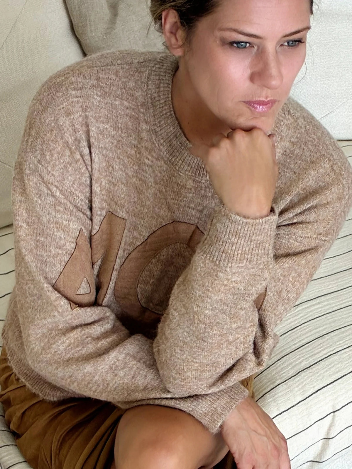 JERSEY AMOUR de punto camel