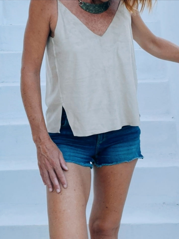 TOP de ante vegano beige