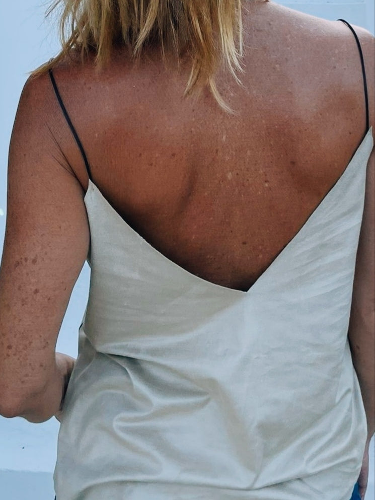 TOP de ante vegano beige